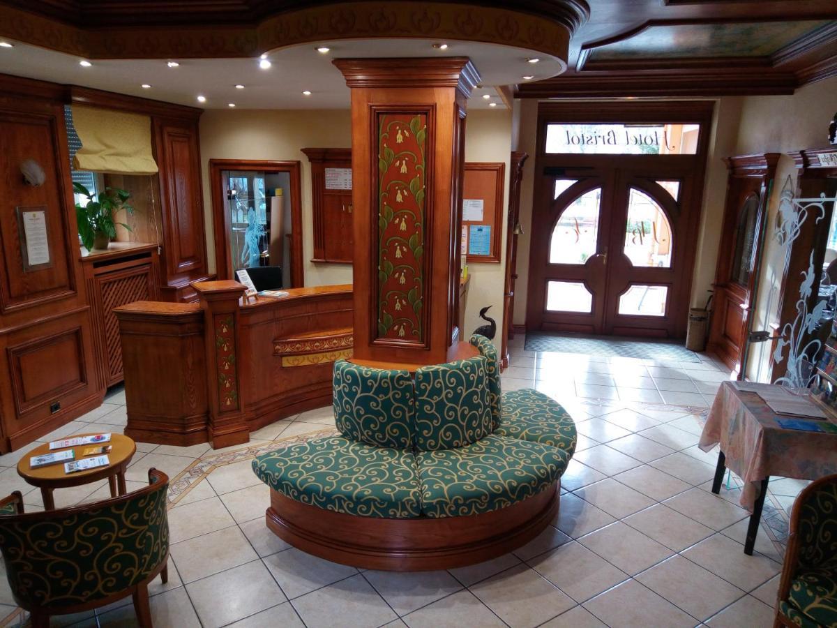 Hotel Restaurant Le Bristol 니더브룬레벵즈 외부 사진